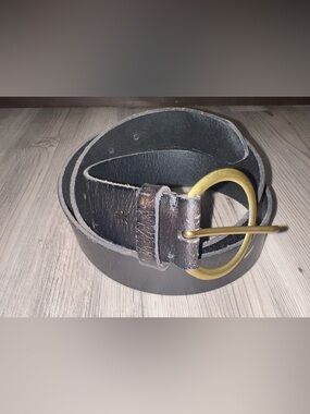 Frye Mens Leather Belt Size L Distressed Brown Antiqued Brass Round Buckle Style